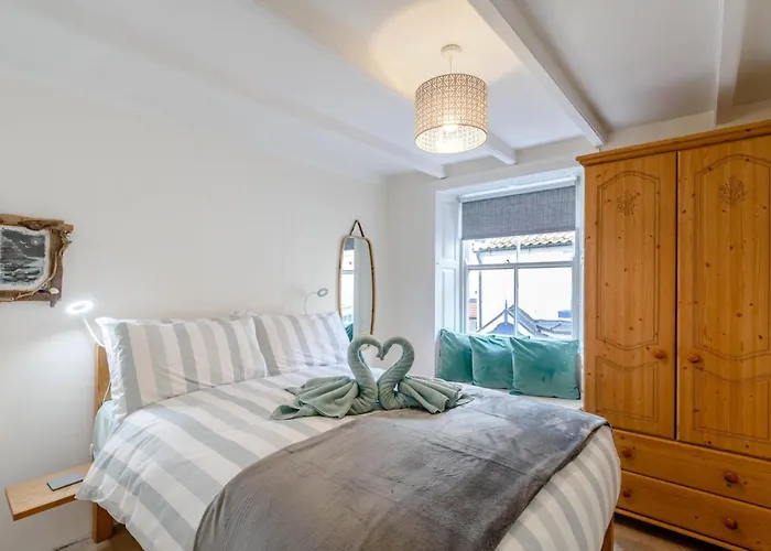 3 Bed In 79398 Ferienhaus Staithes